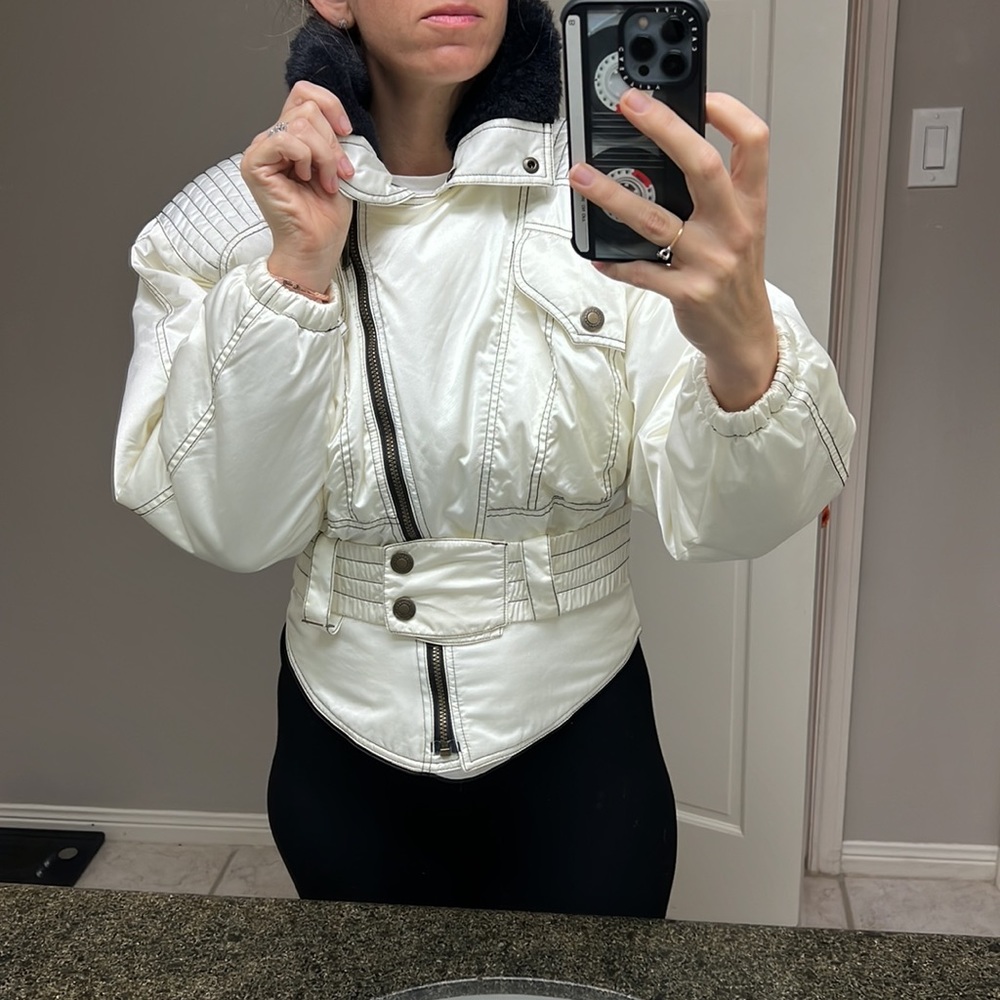 Vintage black and white Ossi ski coat